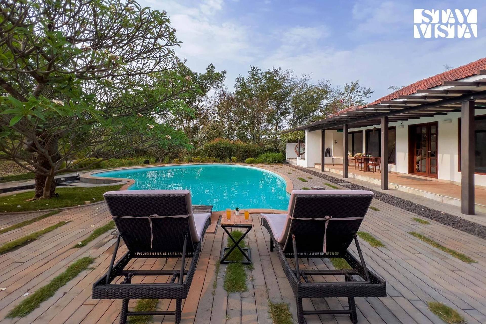 Wander Beyond By Stayvista - Featuring A Bali-Themed Abode And A Refreshing Swimming Pool Alībāg Esterno foto