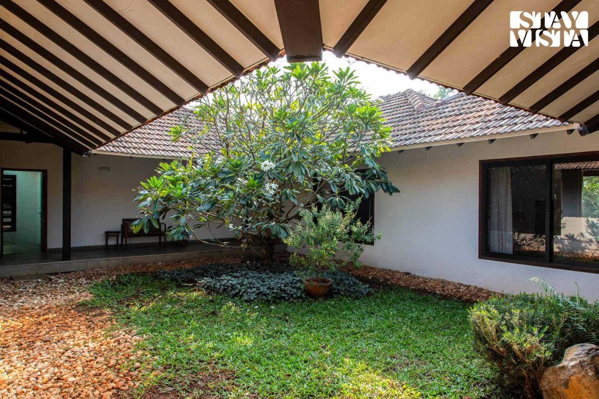 Wander Beyond By Stayvista - Featuring A Bali-Themed Abode And A Refreshing Swimming Pool Alībāg Esterno foto